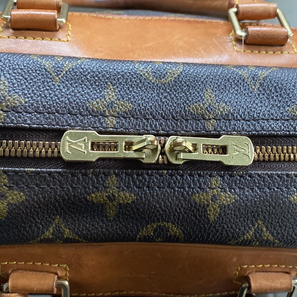 Authentic Louis Vuitton Deauville Handbag - Picture 8 of 14